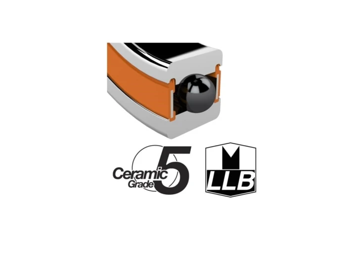 EB8936.jpg