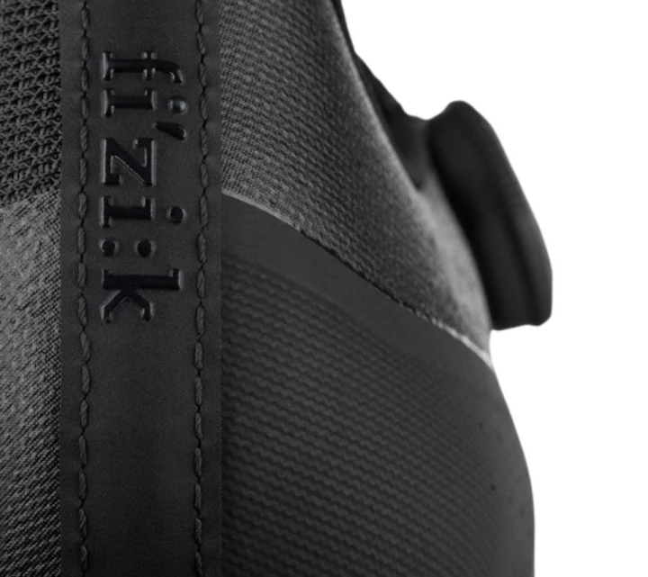 Buty Fizik Tempo R4 Overcurve, czarne
