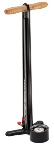 Pompka podłogowa Lezyne Steel Floor Drive PRO Chuck Czarna