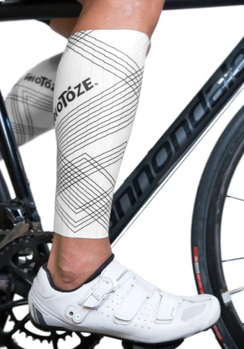 Kompresyjne osłony na łydki VeloToze Aero Leg Sleeves Białe