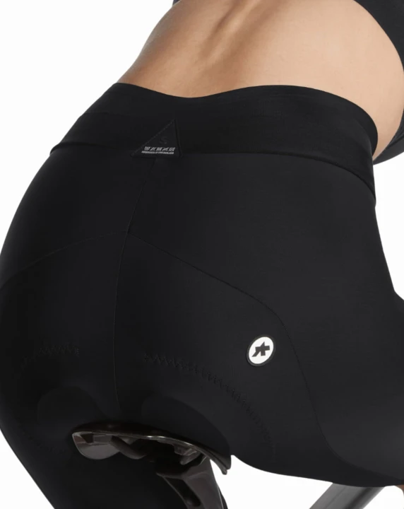 Spodenki Assos Uma GT Half Shorts C2, Black Series, długie