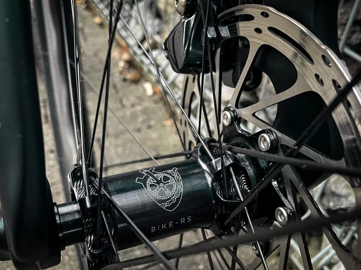 Rower Rondo RUUT CF2, Sram Force 1x