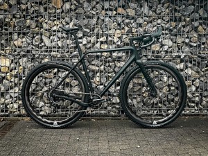 Rower Rondo RUUT CF2 Custom, SRAM Force 1x