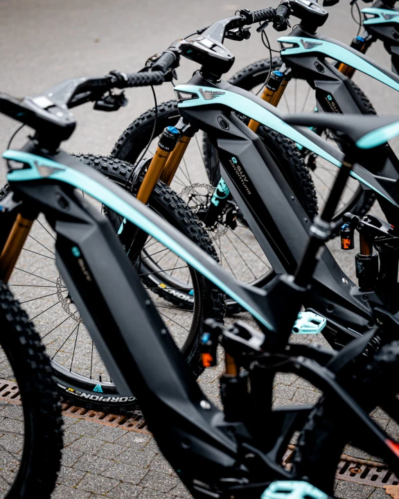 Rower Bianchi e-SUV Adventure Custom, Eagle XX1, Light Bicycles