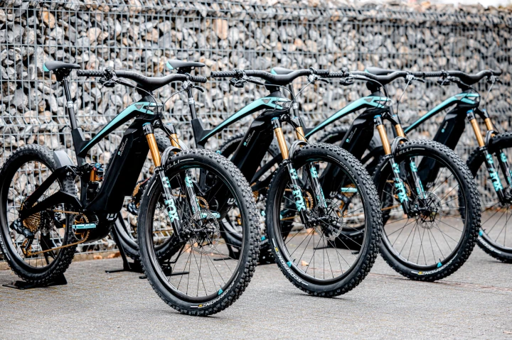 Rower Bianchi e-SUV Adventure Custom, Eagle XX1, Light Bicycles