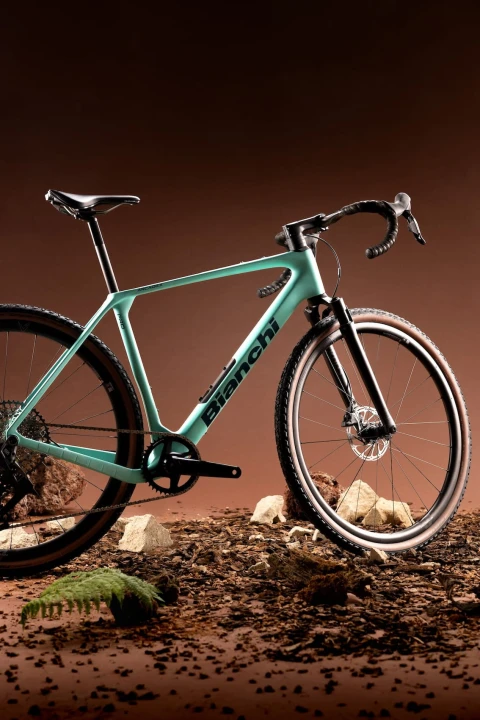 Rower gravelowy Bianchi Arcadex Pro 2024