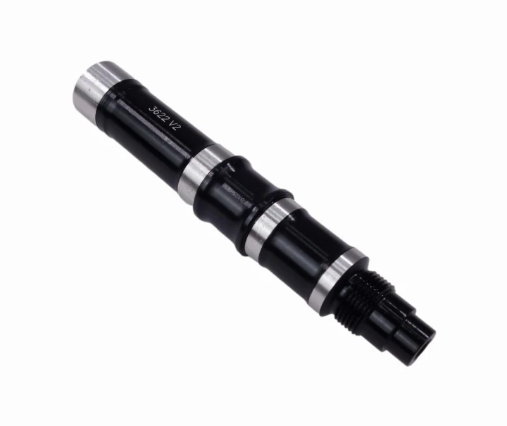 Oś piasty Vision Rear Hub Axle Alloy U2124 V2 ME260