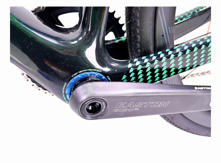 Rower Factor LS Custom, Red_Force AXS, Light Bicycles Falcon WR35_12.jpg