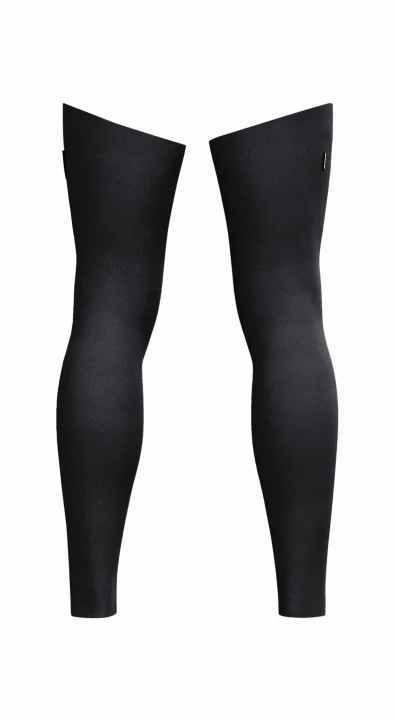 Nogawki Assos R Winter Leg Warmers P1, Black Series_1.jpeg