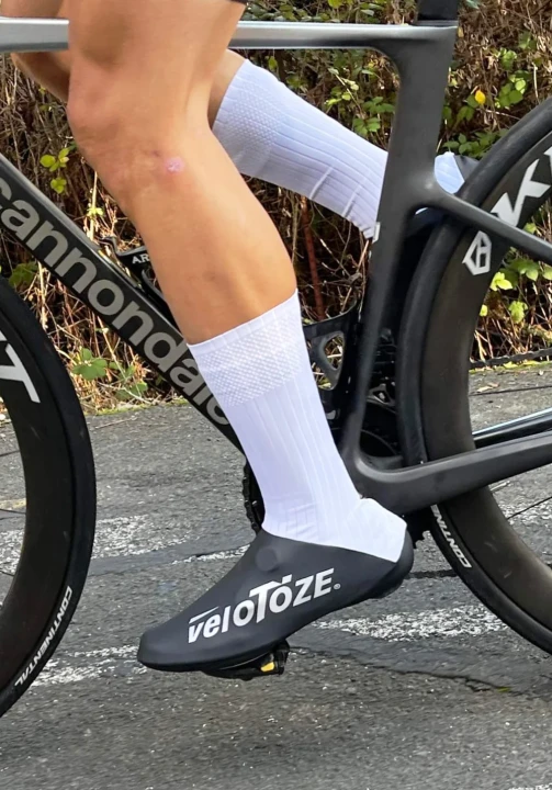 Osłony na buty Velotoze Aero Shoe Covers_1.webp