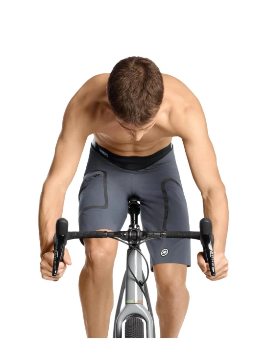 Spodenki Assos TRAIL TACTICA T3 Cargo Shorts Torpedo Grey_5.jpeg