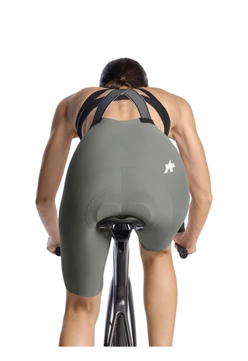 Spodenki Assos DYORA R S11 Edge Green_6.jpeg