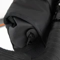 Torba na kierownice:ramię Restrap Rolltop Canister Bag, czarna_3.webp