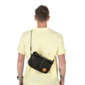 Torba na kierownice:ramię Restrap Rolltop Canister Bag, czarna_na pasku.webp