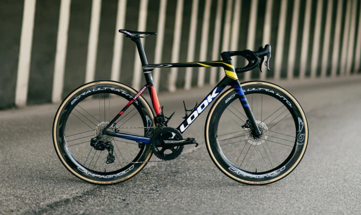 oups.jpgRower szosowy Look 795 Blade RS 2025 Iconic Black Radial_2.jpg