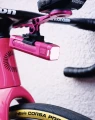 Przednia lampka rowerowa Knog x EF Blinder 900 Ltd. Collection