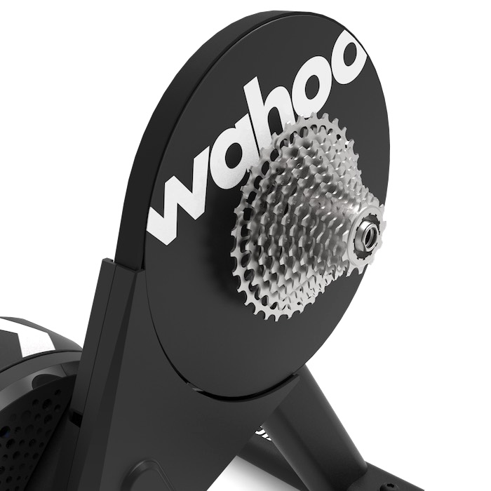 Trenażer Wahoo Fitness Kickr Core 2 z kasetą 11spd - zbliżenie