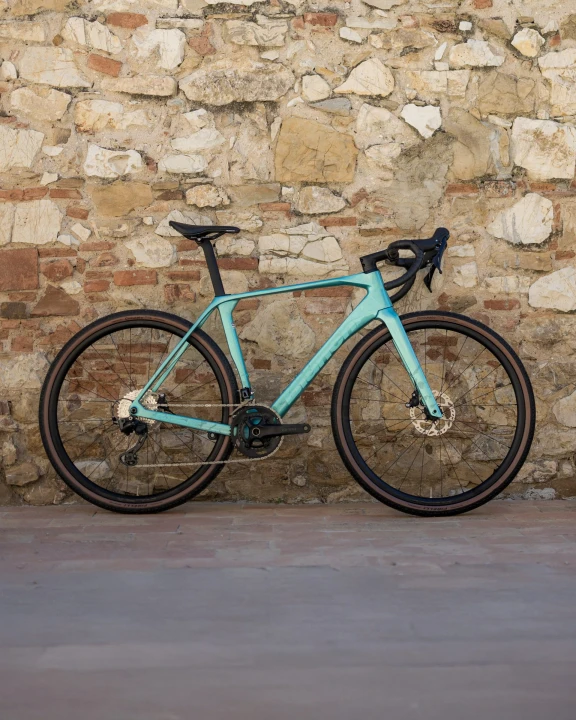 Rower gravelowy Bianchi Impulso COMP_1.jpg