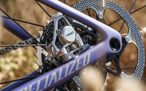 Adapter tylnego hamulca Absoluteblack Flat-Mount SRAM Czarny