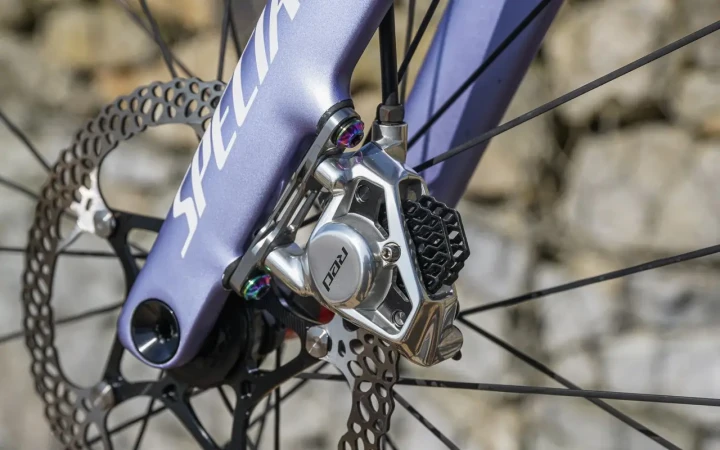 Adapter przedniego hamulca Absoluteblack Flat-Mount Shimano Czarny
