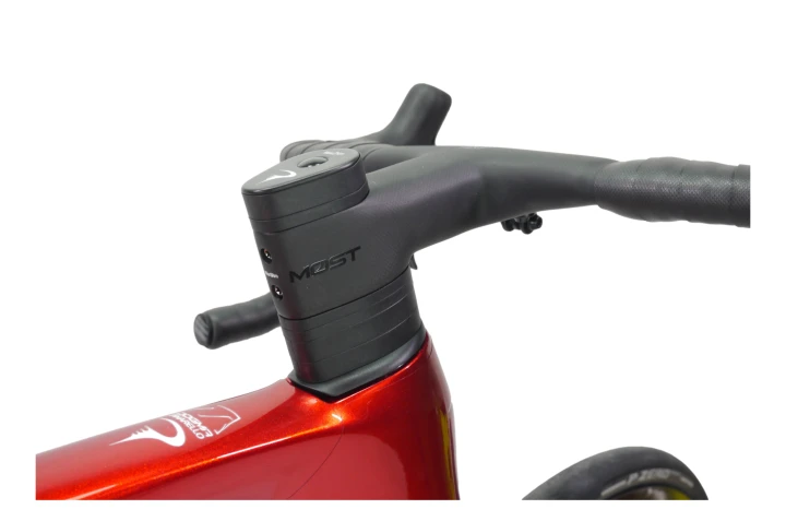 Pinarello Dogma F, Dura Ace Di2, Light Bicycles Falcon-Pro AR55_5.jpeg