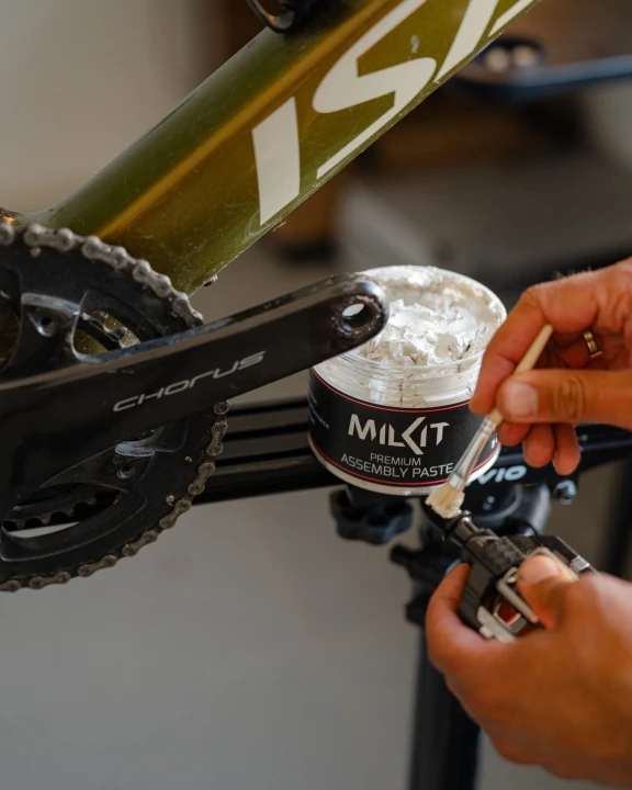 Pasta montażowa milKit Premium Assembly Paste_3.jpg