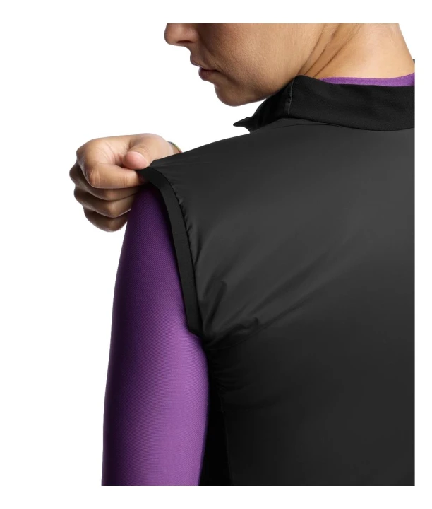 Kamizelka kolarska damska Assos UMA GT S11 Wind Vest Black Series_2.jpeg