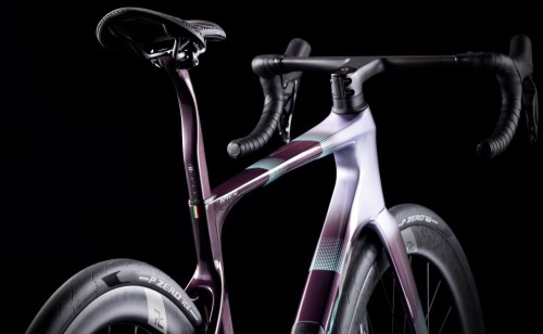 Rower szosowy Bianchi Infinito Launch Edition_1.jpg