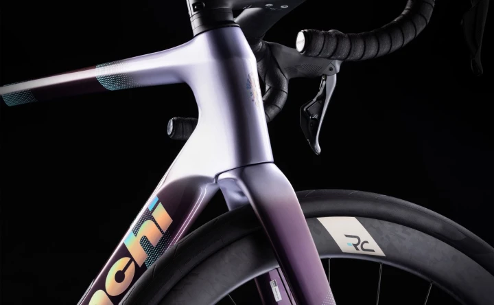 Rower szosowy Bianchi Infinito Launch Edition_4.jpg