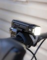 Przednia lampka rowerowa Knog Blinder 1000_1.jpg