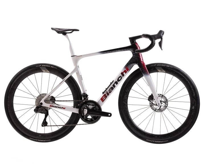 Rower szosowy Bianchi Infinito Paris Roubaix Edition, Ultegra 4iiii, RC 49R.jpg