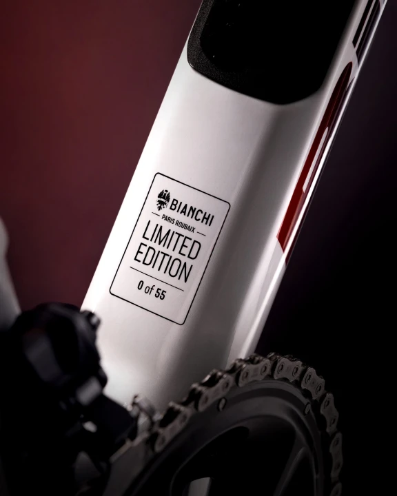 Rower szosowy Bianchi Infinito Paris Roubaix Edition, Ultegra 4iiii, RC 49R_7.jpg
