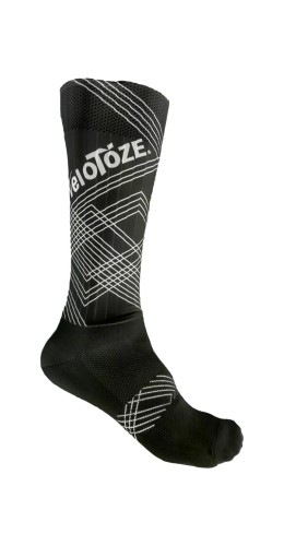Skarpety kolarskie VeloToze Aero Extra Tall Czarne Wysokie_1.jpeg