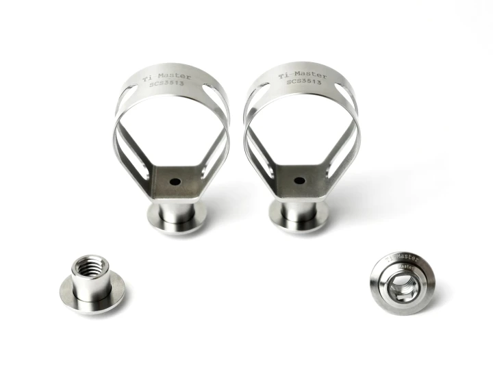 Obejmy klamkomanetek Sixweel Ti-Master Titanium Shifter Clamps_1 copy.jpg
