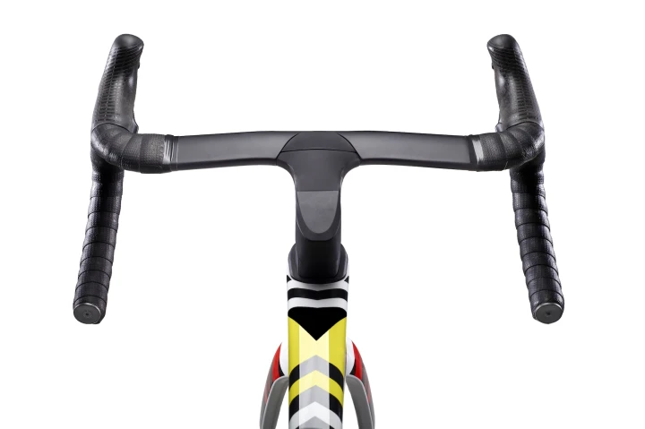 Rower szosowy Look Blade 795 RS3 Iconic Prisme_1.jpg