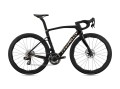 Rower szosowy Pinarello New Dogma X, SRAM Red AXS, Etna Lucente.jpg