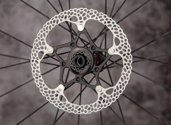 Tarcza hamulcowa Absoluteblack Raven SL Czarna, 160mm, Centerlock.jpg