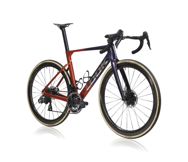 Look 795 Blade RS3 Custom_Red AXS_Light Bicycles Falcon Pro 45_1.jpeg