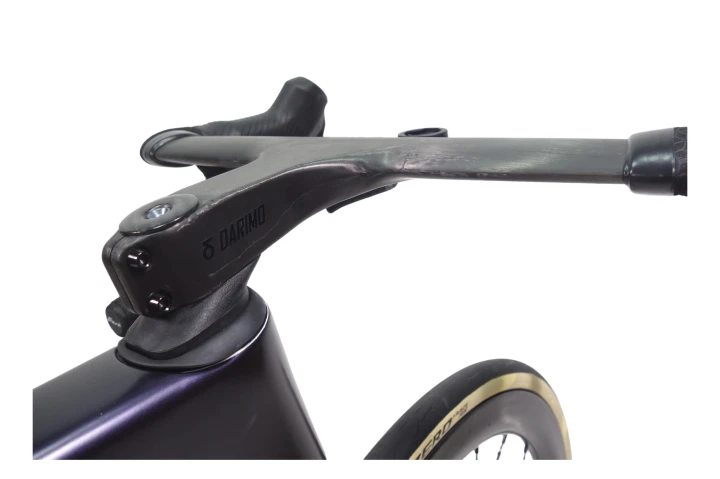 Look 795 Blade RS3 Custom_Red AXS_Light Bicycles Falcon Pro 45_5.jpeg